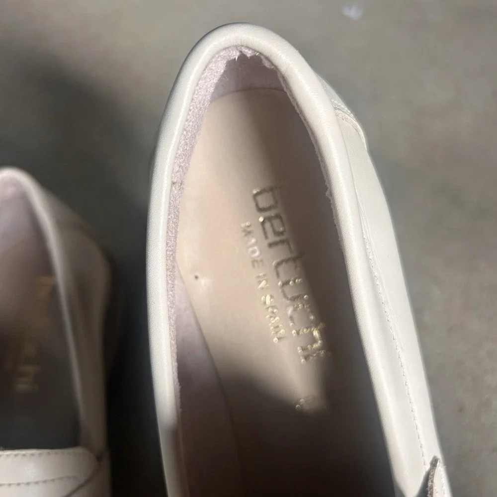 Bertuchi Mid-Heel Penny Loafers sz8.5 M Beige Leather Stitched Detail Tread New - Picture 6 of 8